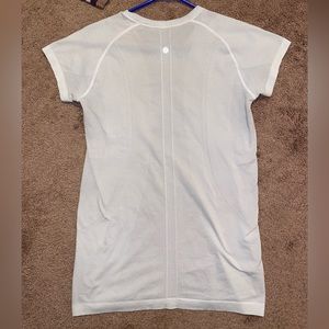 Lulu Swiftly Tech top